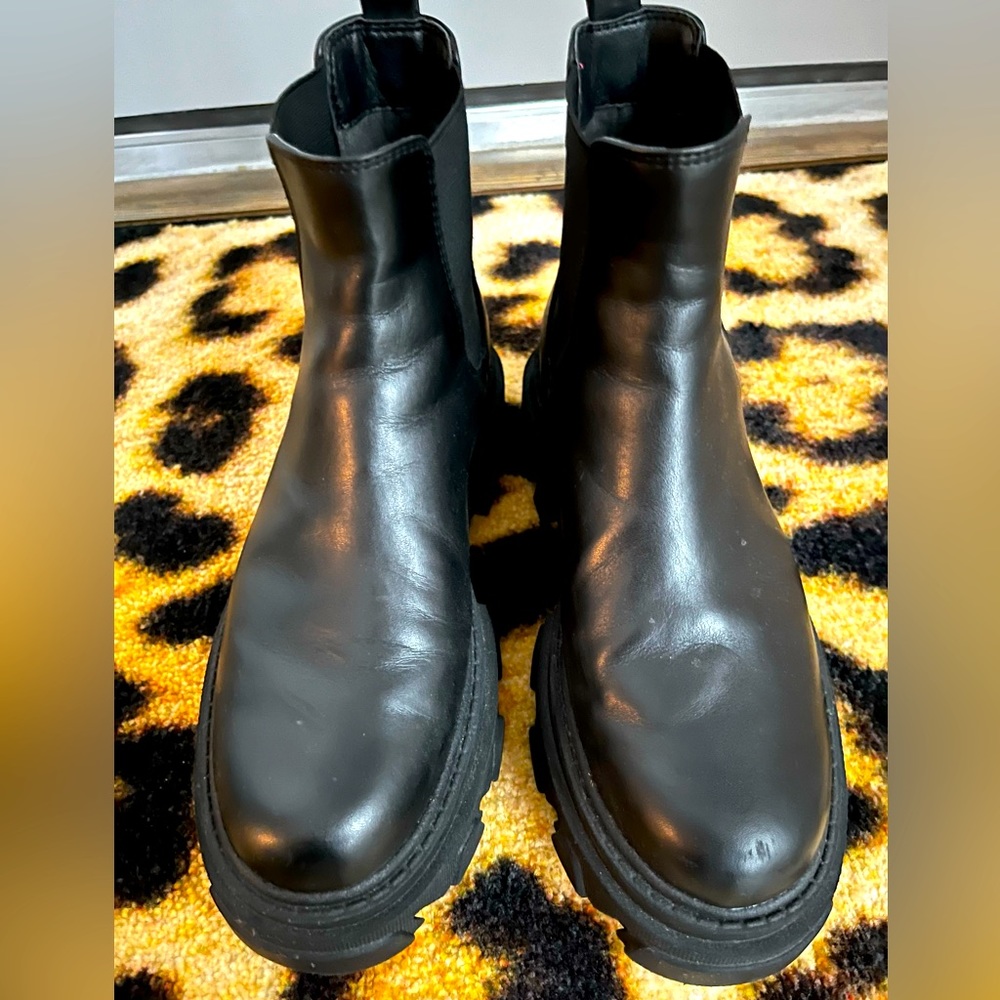 Sam Edelman Chunky Boots Size 6.5